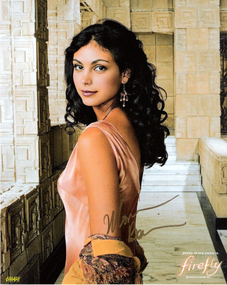 Morena Baccarin Ass